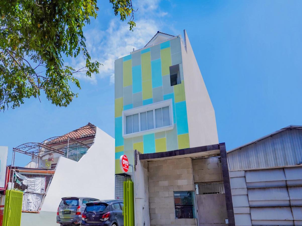 Super Oyo Capital O 90336 Olive Guest House Surabaja Exteriér fotografie
