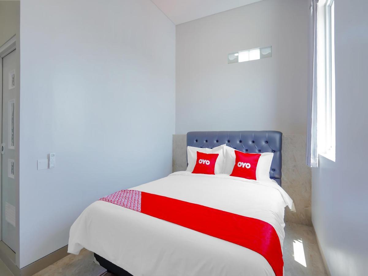 Super Oyo Capital O 90336 Olive Guest House Surabaja Exteriér fotografie