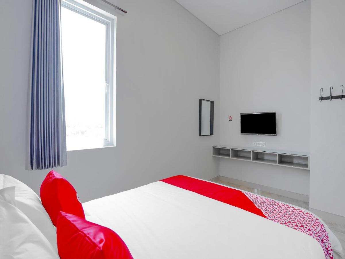 Super Oyo Capital O 90336 Olive Guest House Surabaja Exteriér fotografie